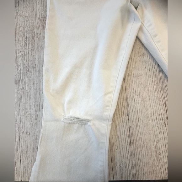 YMI High Rise Stretch Flare Jeans in White 7/28 - Picture 9 of 14